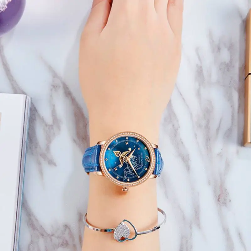 Fashionable Contrast Color Swiss Watch-1