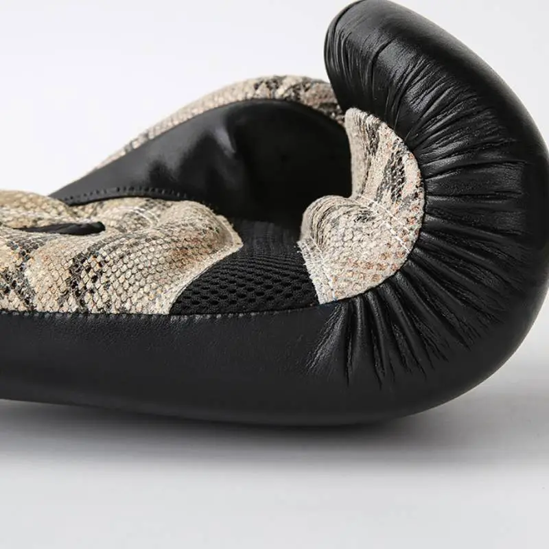 Sporty Simple Boxing gloves-2