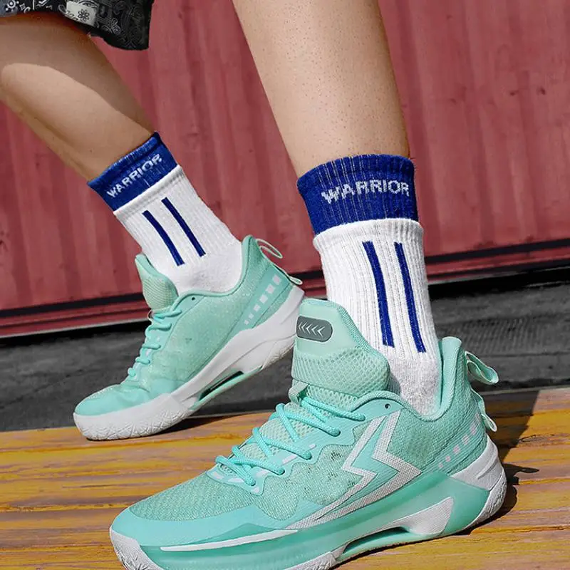 Sporty Breathable Running Shoes-10