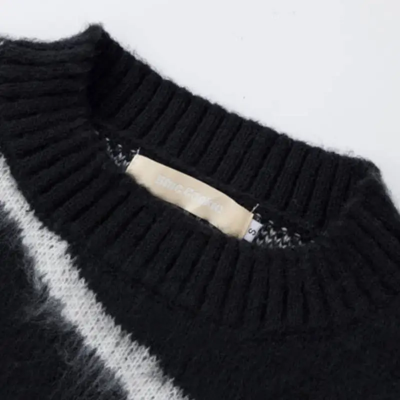 Loose Fashionable Sweater-3