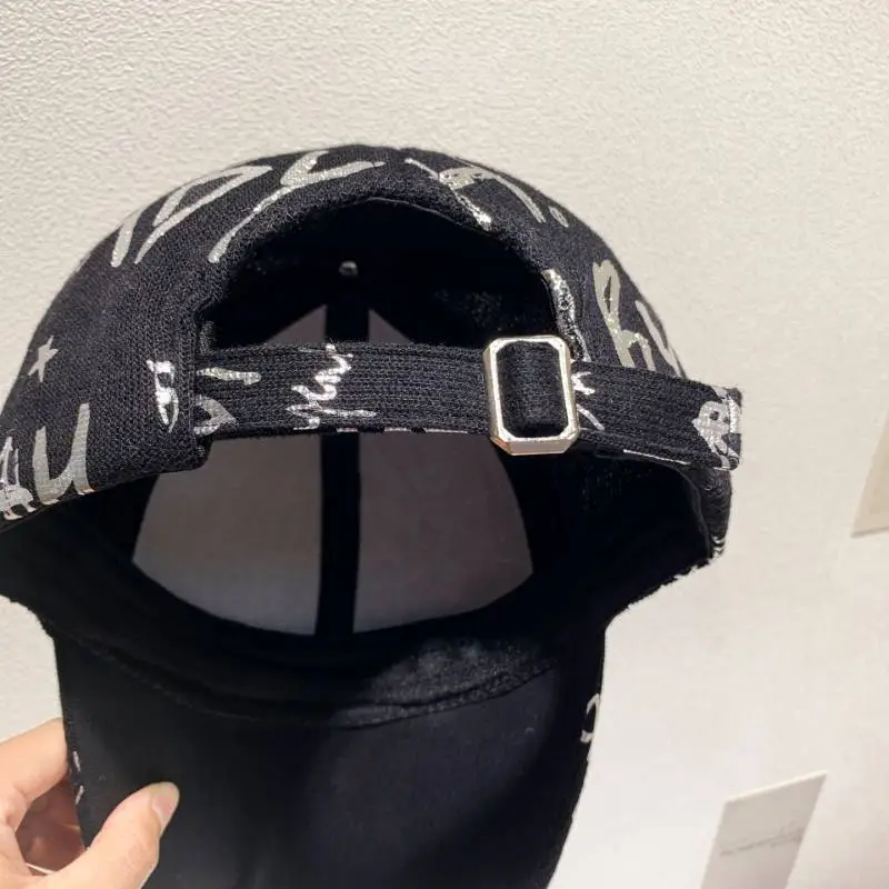 Fashionable Funky Peaked Cap-2
