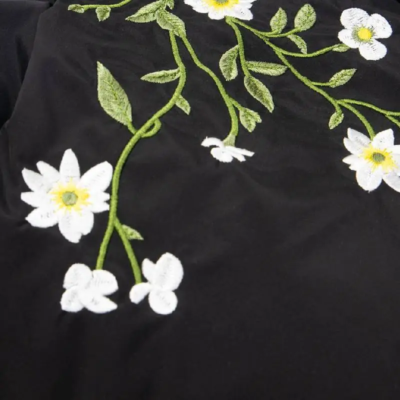 Fashionable Embroidery Polyester Quilted Jacket-4
