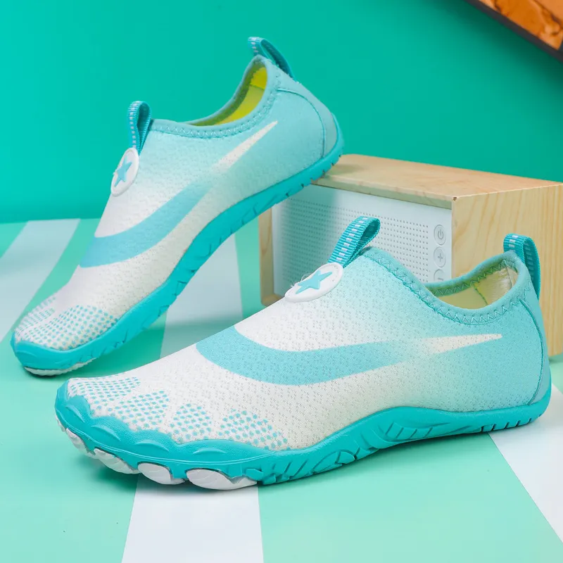 Sporty Breathable River Trekking Shoes-6