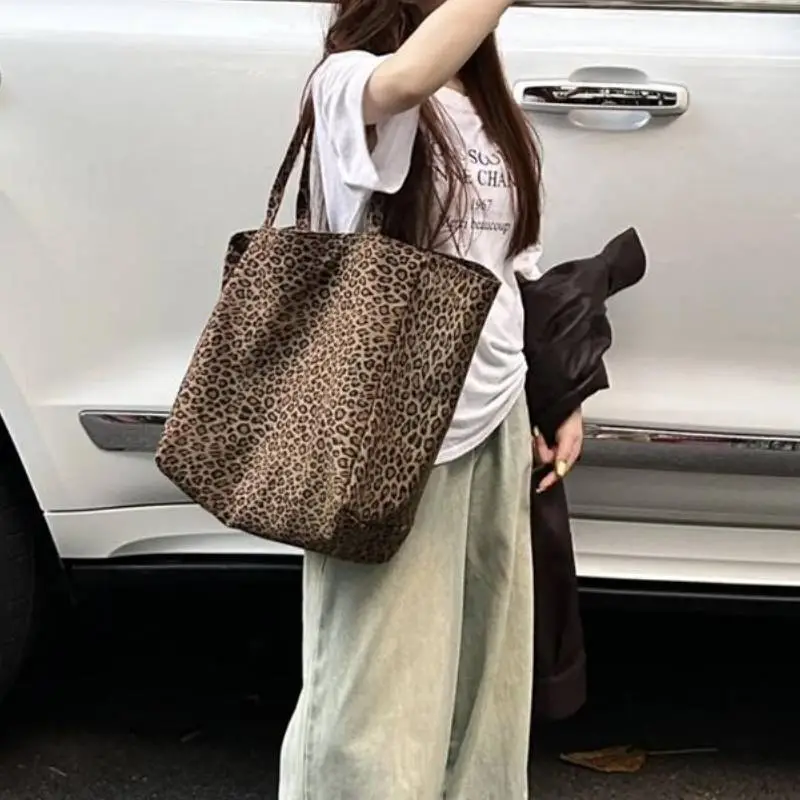 Leopard Print Casual Shoulder Bag-5