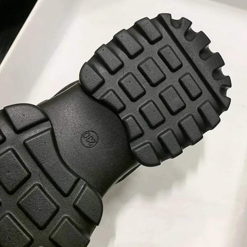 Sporty Lightweight Roman Sandals-7
