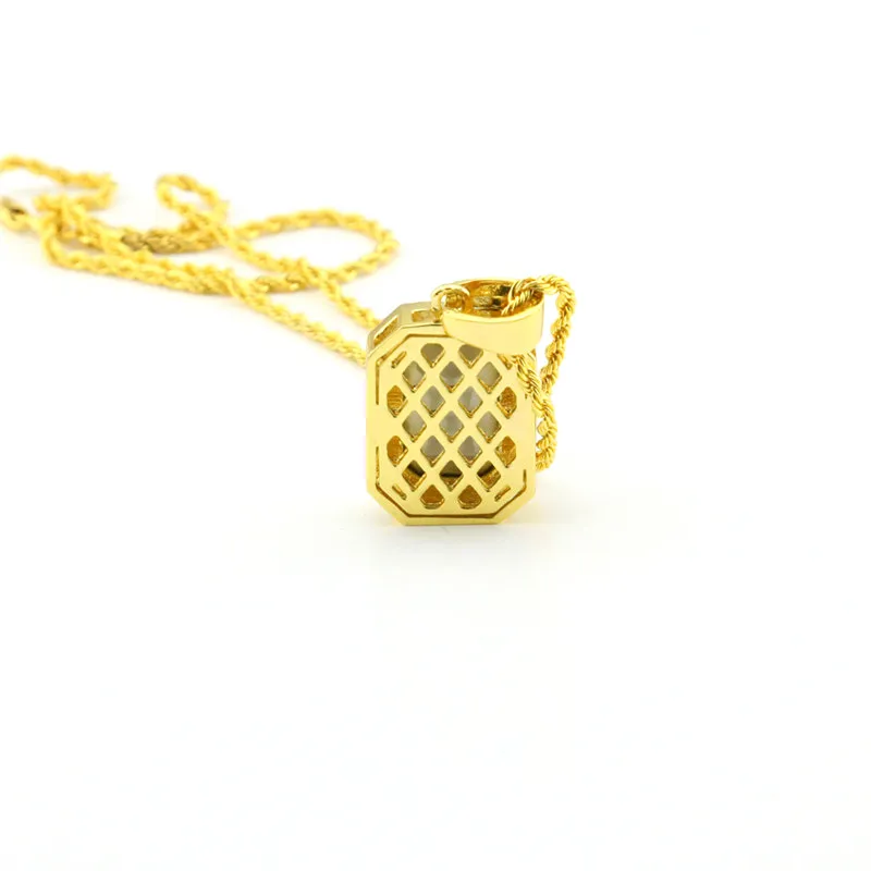 Fashionable Elegant Necklace-2