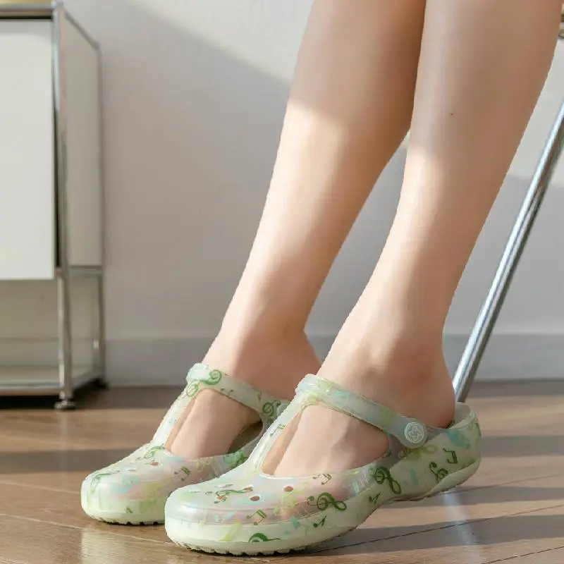 Fashionable Simple Clogs-7