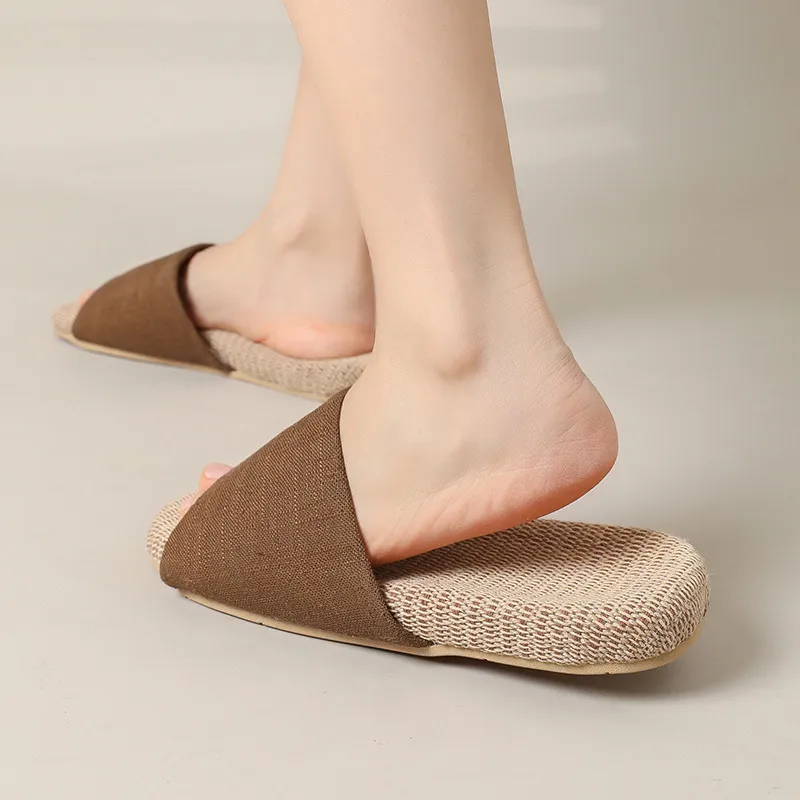 Simple Cute Flip Flops-7