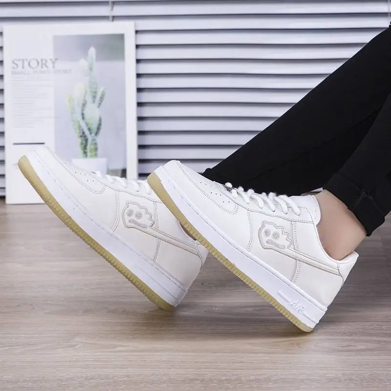 Casual Simple Stylish Skateboarding Shoes-4