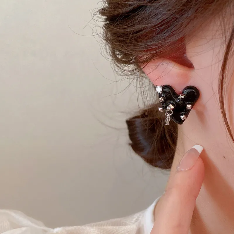 Simple Hip Hop Basics Ear Stud-1