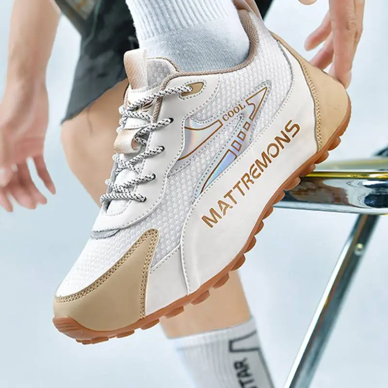 Simple Breathable Running Shoes-9