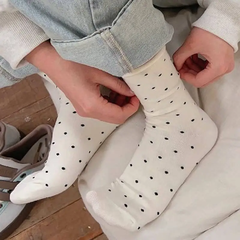 Casual Simple Combed Cotton Mid Calf Sock-2