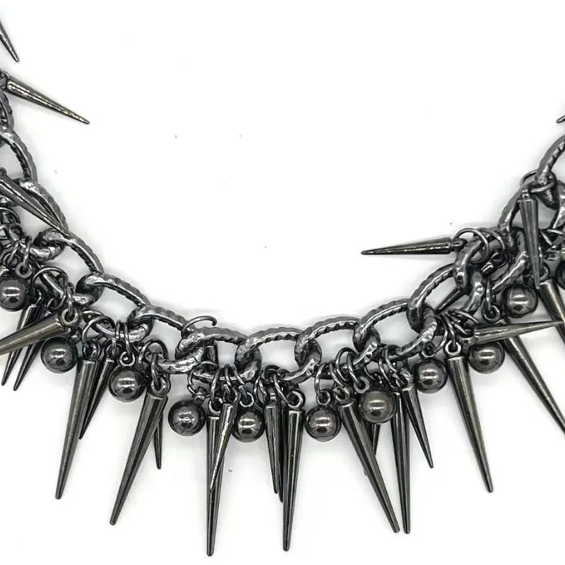 Retro Distress Pantss Chain-4