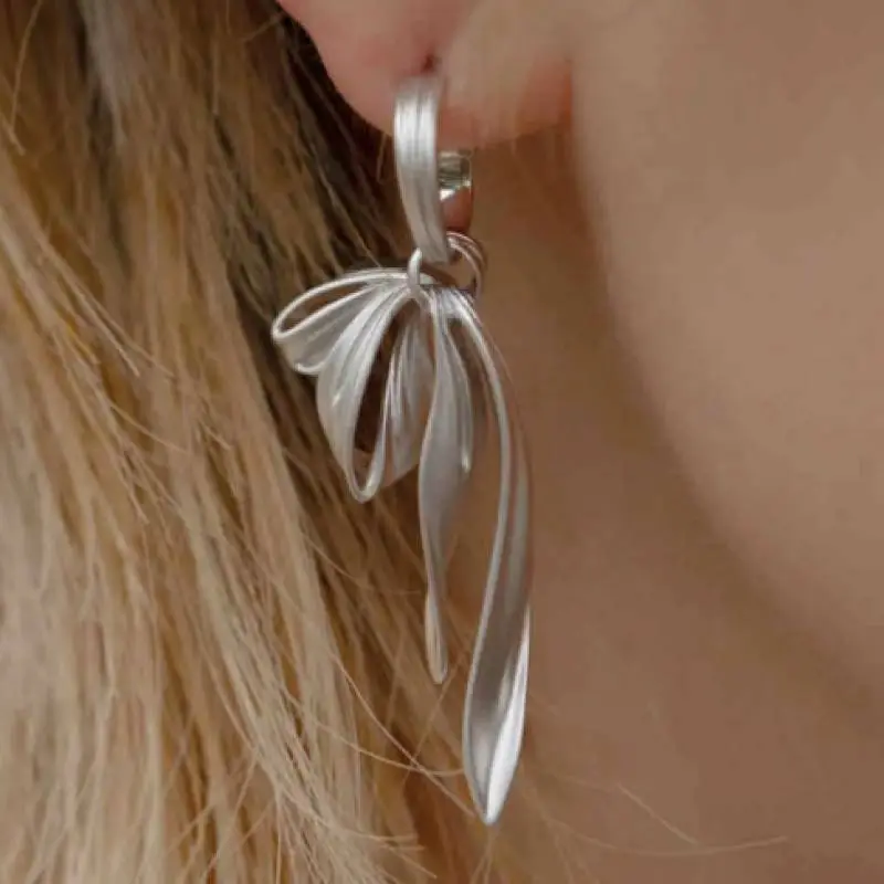 Glamorous Elegant Earring-1