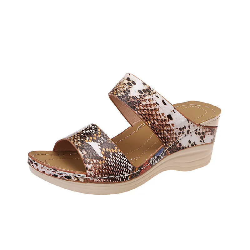 Fashionable Leopard Print Flip Flops-0