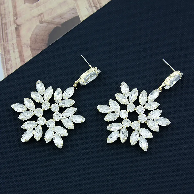 Fashionable Simple Earring-3