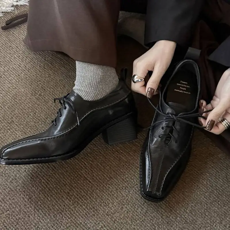 Retro Strappy High Heels-1