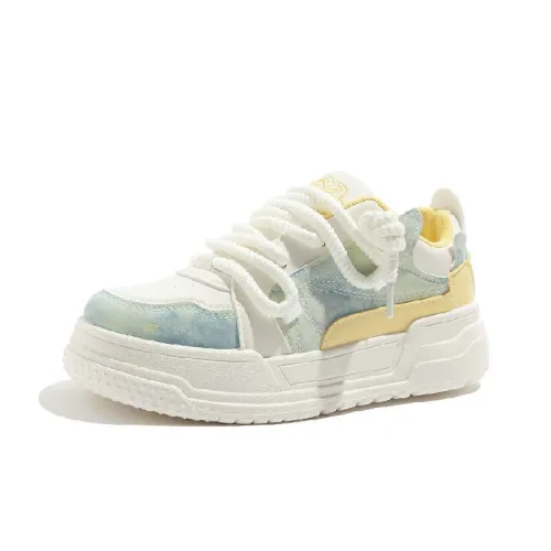 Retro Sporty Stylish Skateboarding Shoes