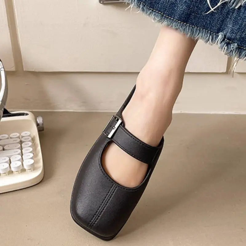 Retro Fashionable Slippers-1