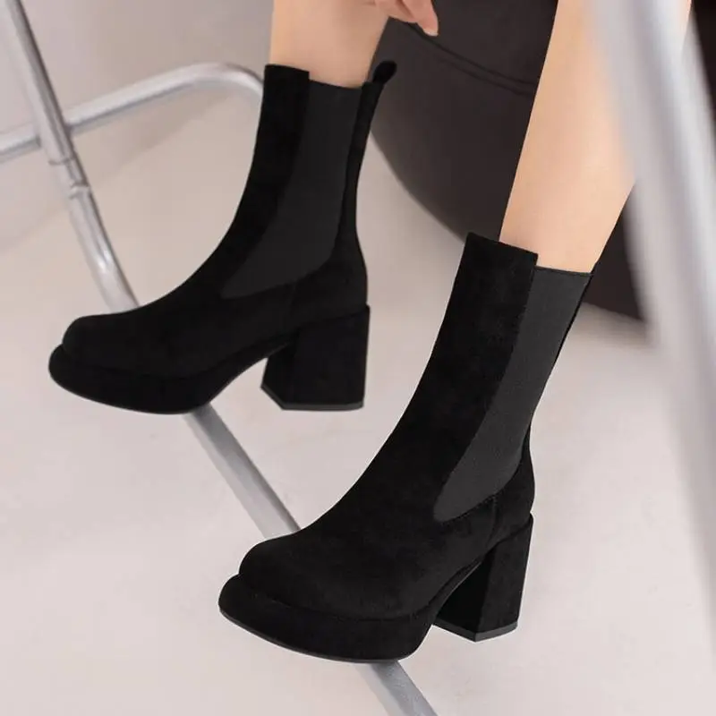 Casual Fashionable Chelsea Boot-4