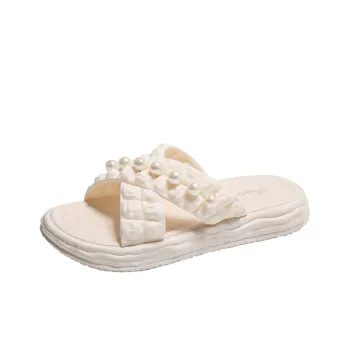 Fashionable Pearls Beach Sandals