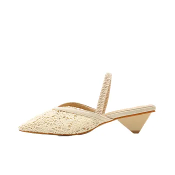 Fashionable Hollow Out Beach Sandals