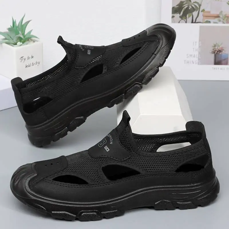 Fashionable Sporty River Trekking Shoes-1