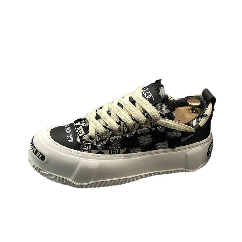 storage footwear caps key-chains wallets shoe-care