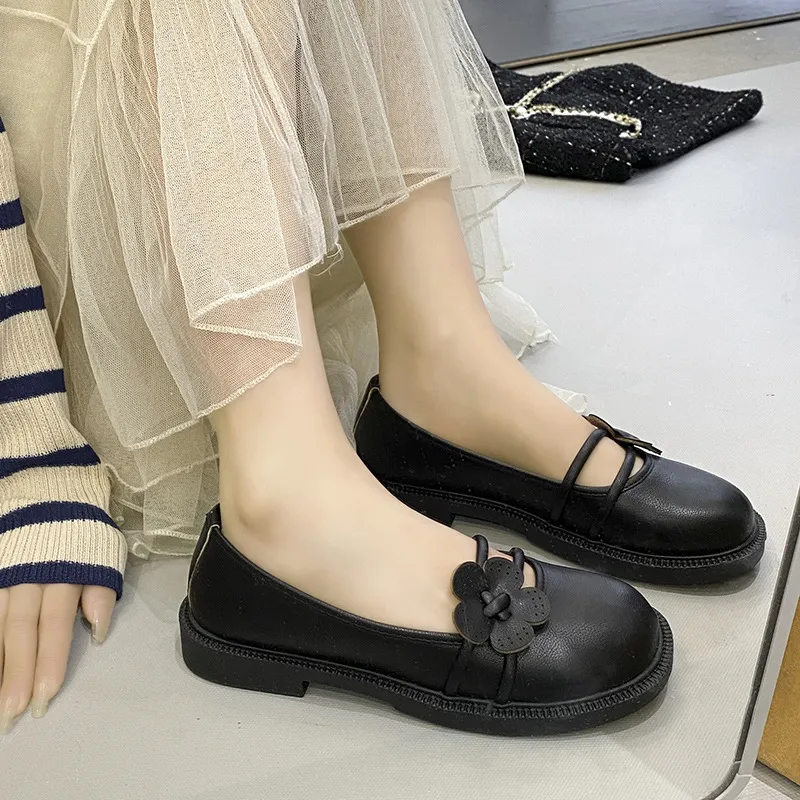Fashionable Retro Mary Jane Shoes-1
