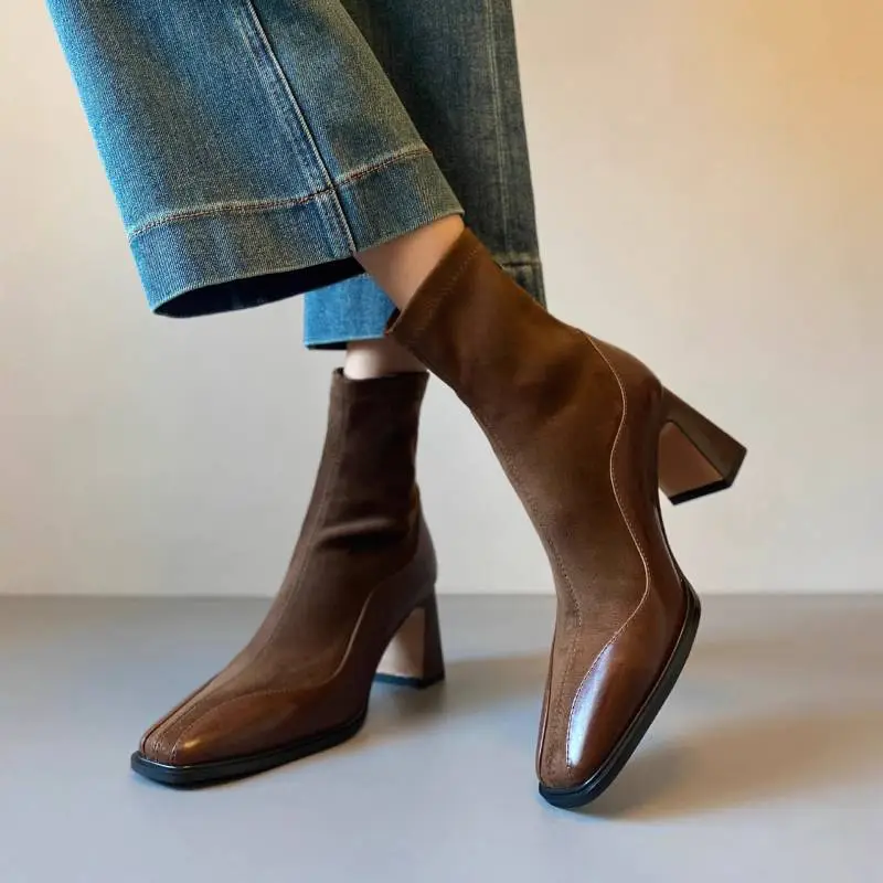 Simple Retro Chelsea Boot-1