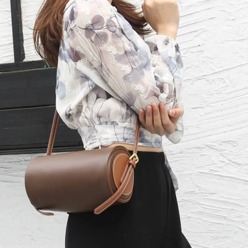 Retro Plain Crossbody Bag-3