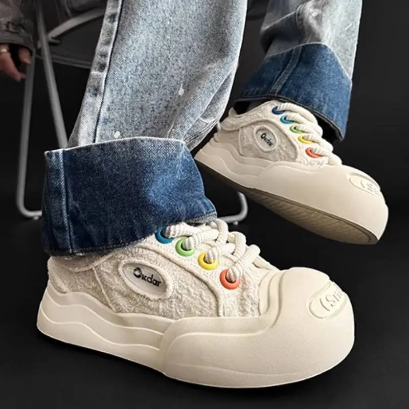 Casual Sporty Skateboarding Shoes-1
