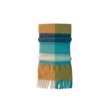 Warming Fashionable Knit Scarf