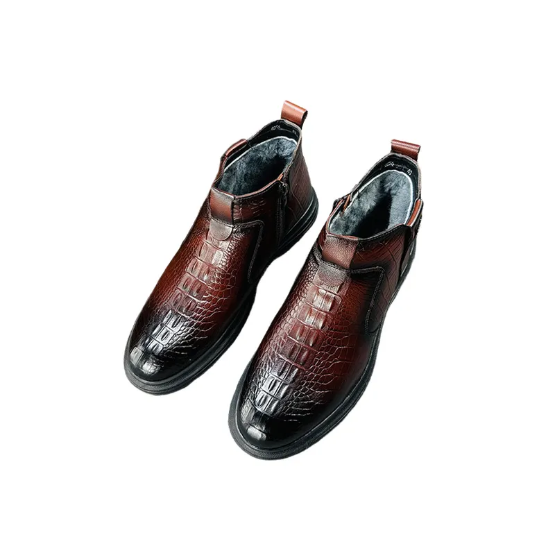 black cycling shoes