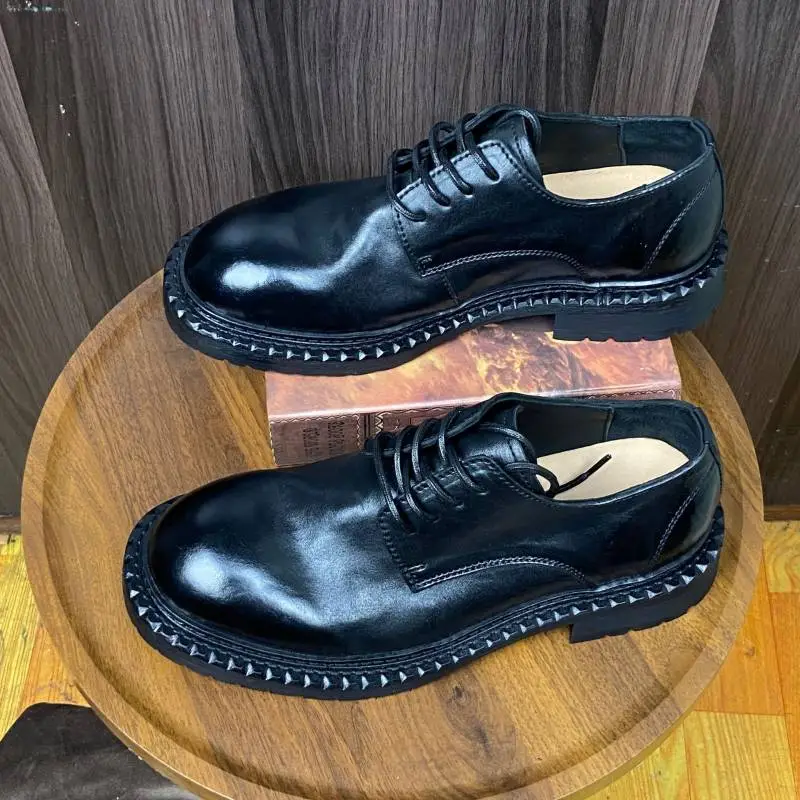 Retro Breathable Dress Shoes-1