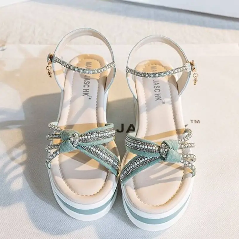 Fashionable Simple Platform Shoes-1