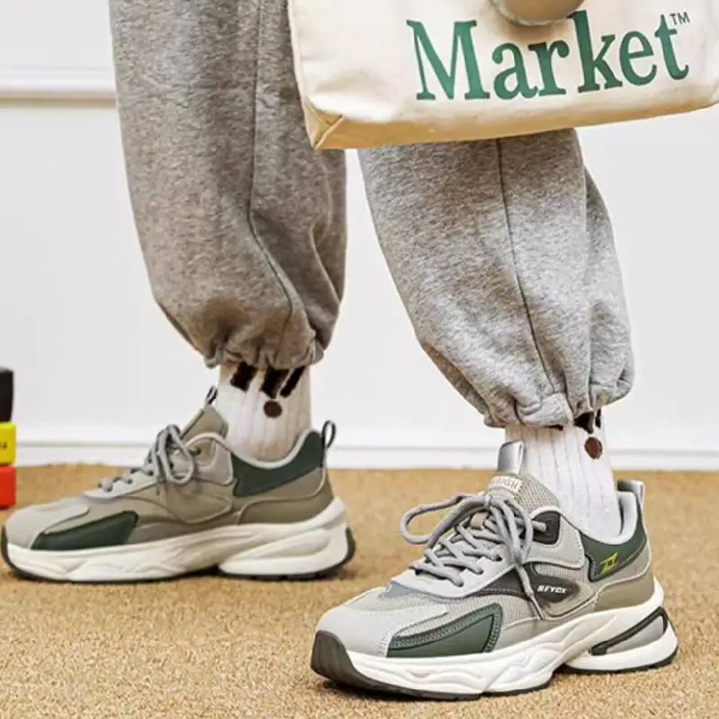 Simple Breathable Lifestyle Shoes-1