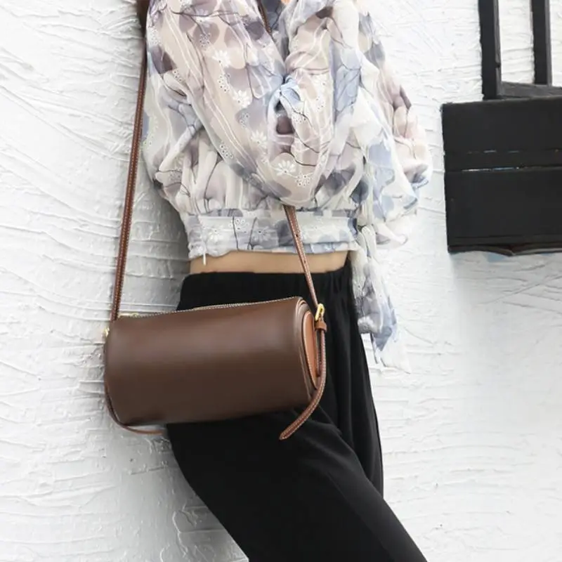 Retro Plain Crossbody Bag-4