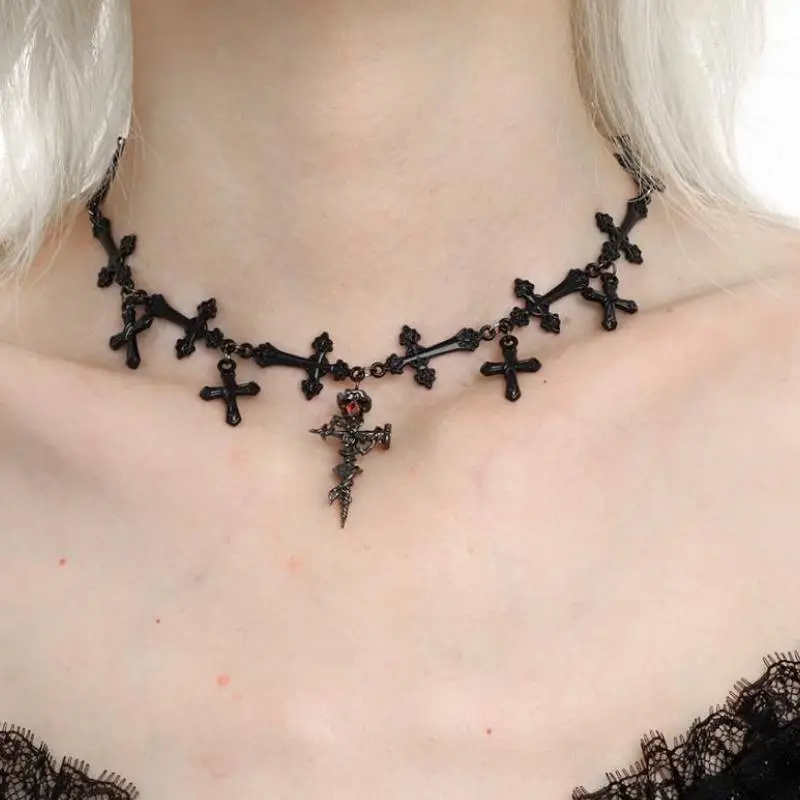 Funky Simple Necklace-1