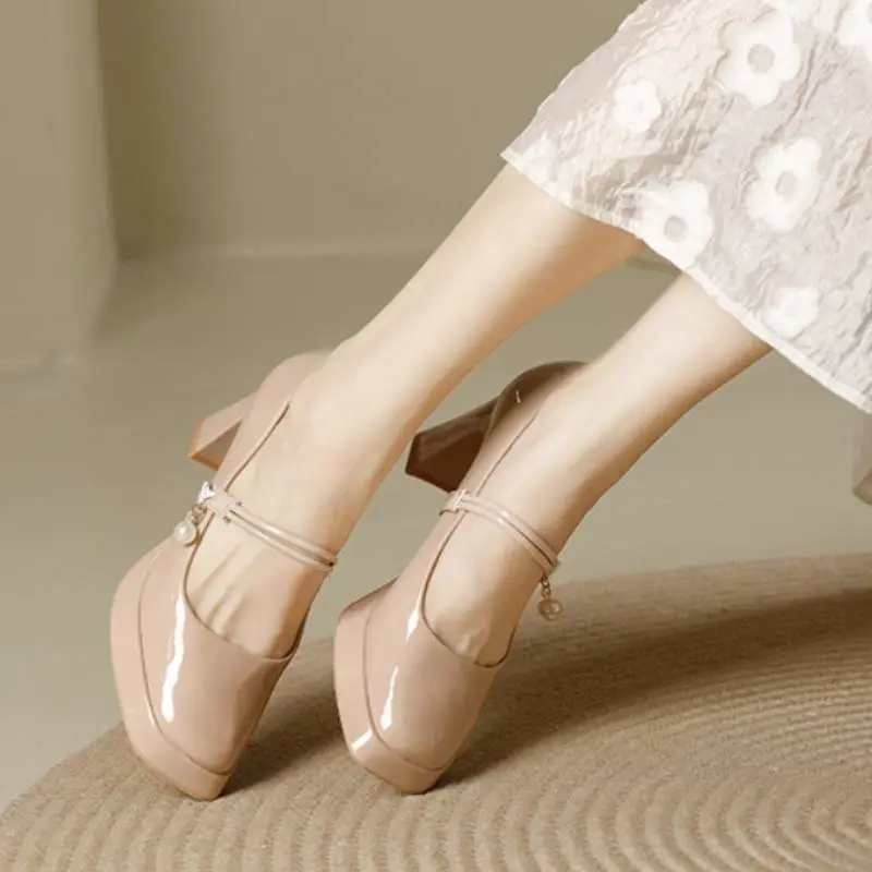 Romantic Plain High Heels-1