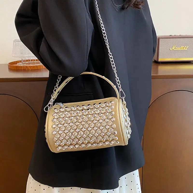 Basics Fashionable Handbag-5