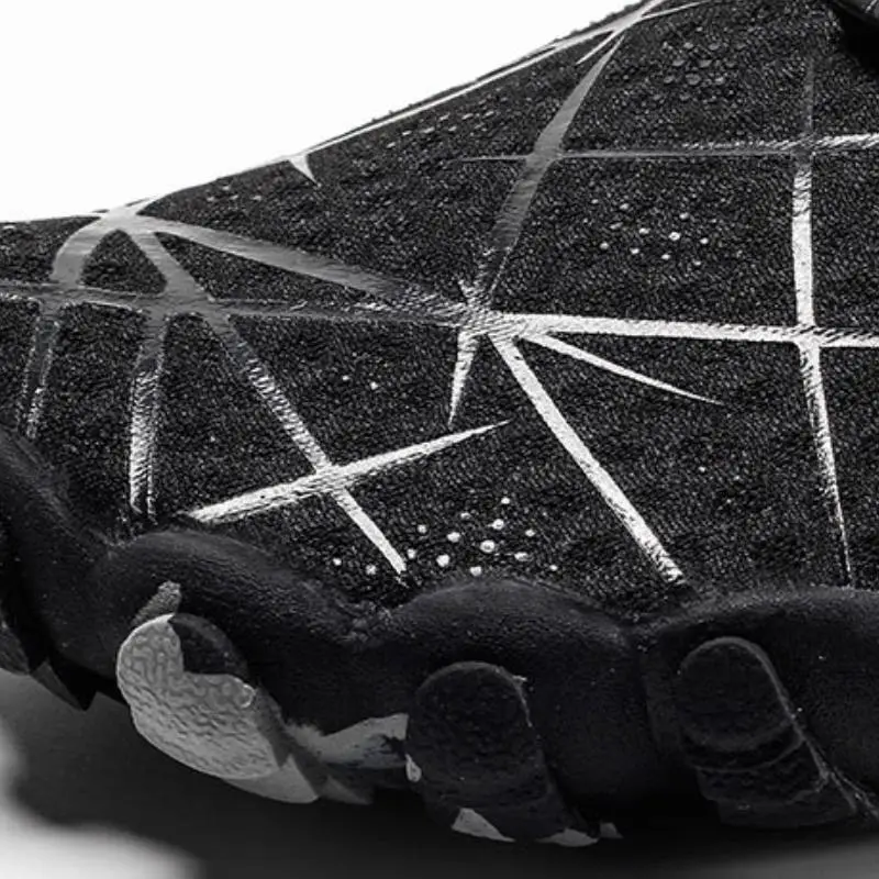 Simple Striped River Trekking Shoes-5