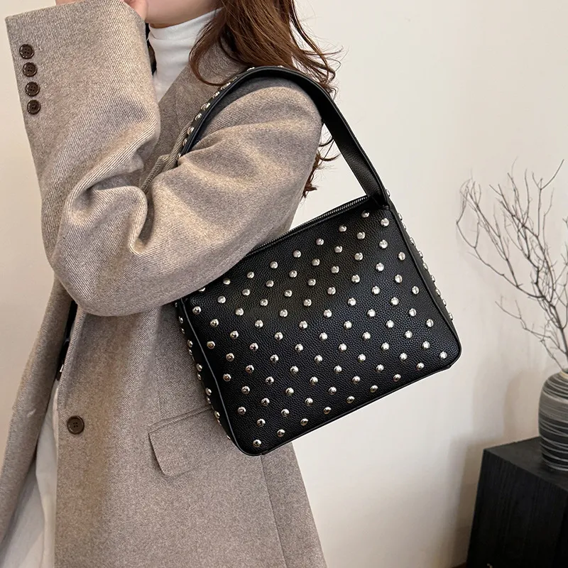 Punk Zipper Shoulder Bag-5