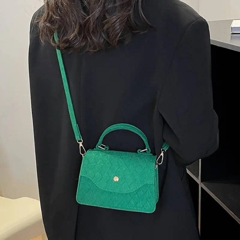 Simple Fashionable Shoulder Bag-1