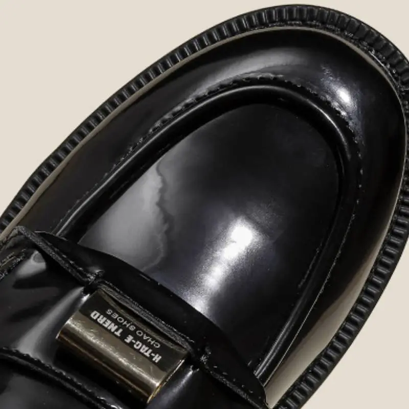 Simple Retro Loafer-2