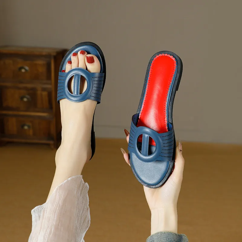Simple Contrast Color Flip Flops-2
