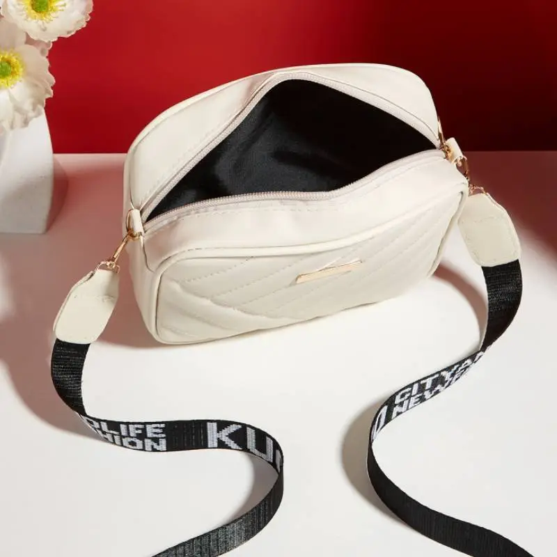 Fashionable Simple Crossbody Bag-2
