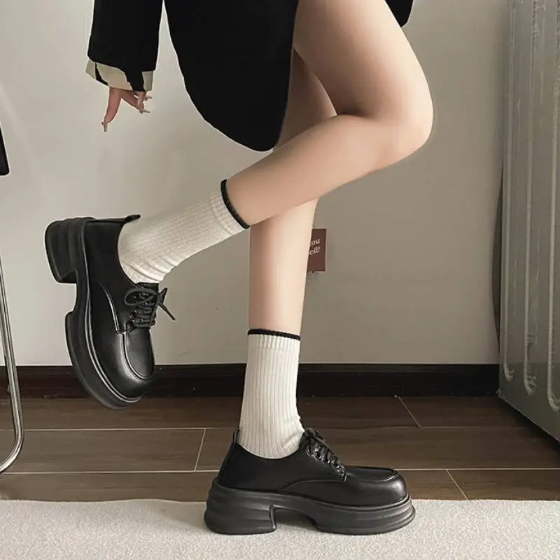 Retro Fashionable Loafer-2