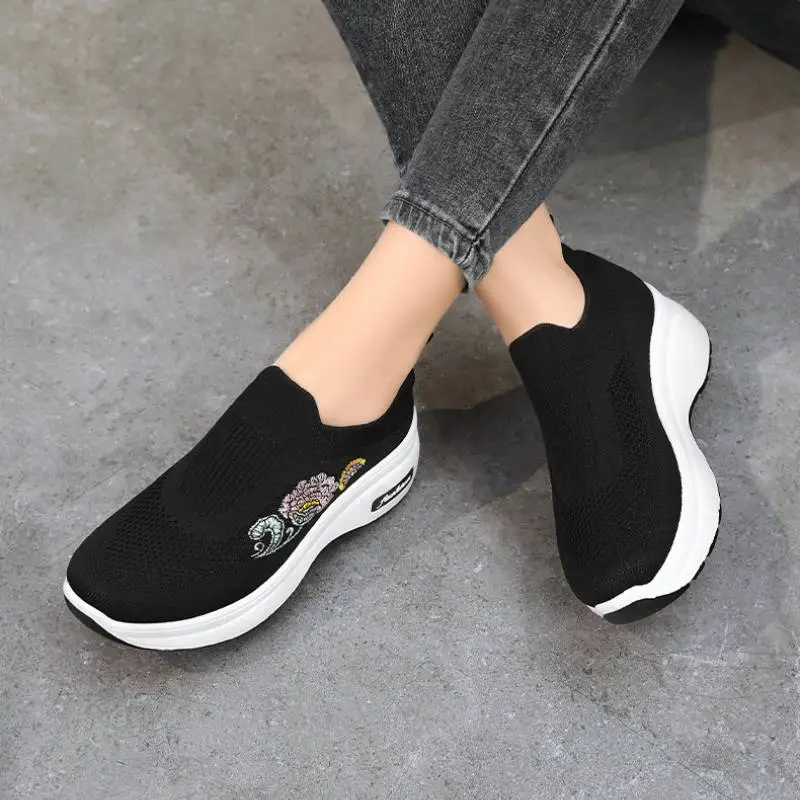 Casual Lightweight Platform Shoes-12