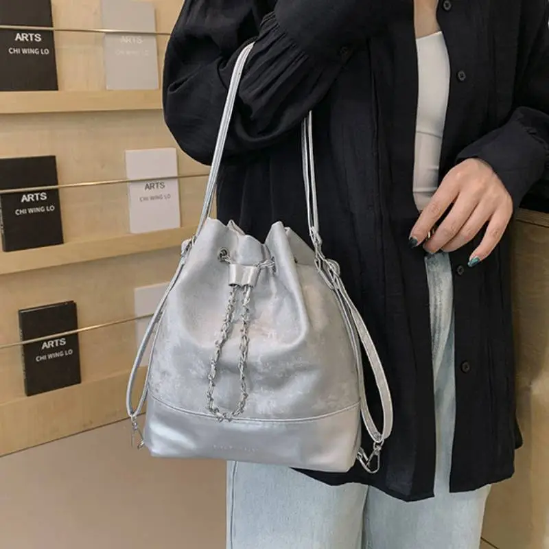 Chain Fashionable Backpack-2